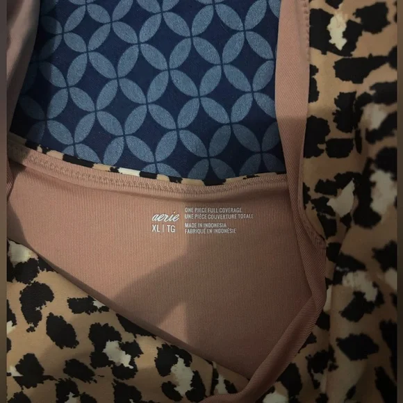 Aerie Animal Print Swimsuit NWT - Picture 3 of 4